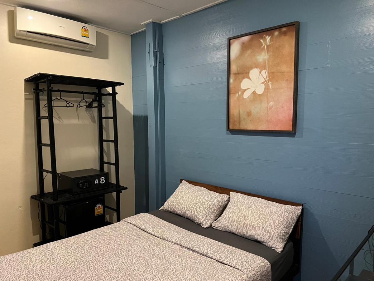 Blue Chang House Банкок Екстериор снимка